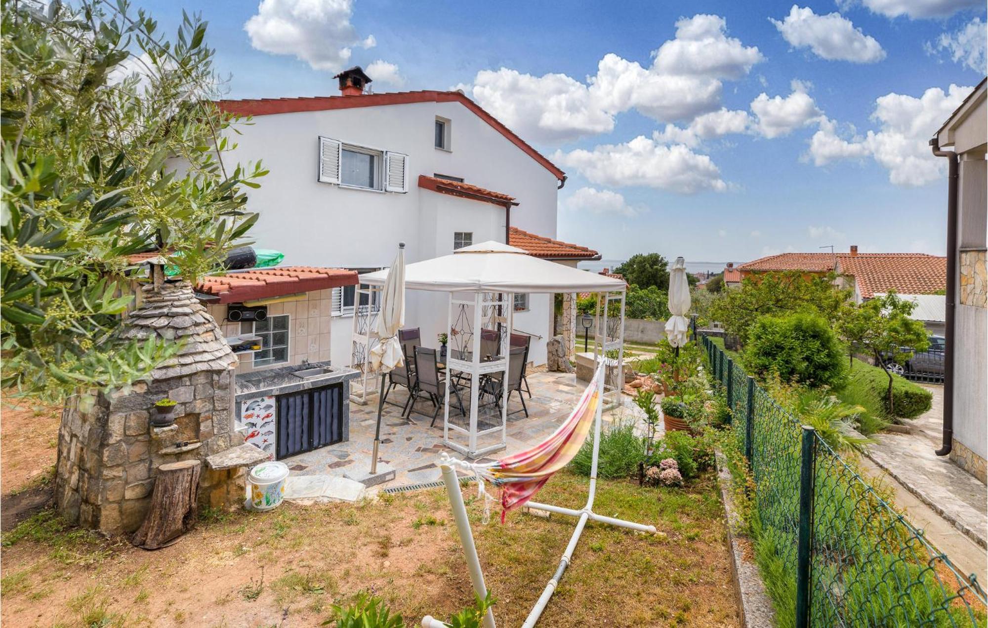 Beautiful Apartment In Barbariga With Kitchen Exterior foto